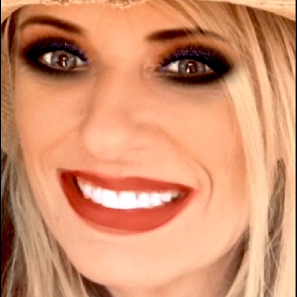 Meet your Posher, Jodi